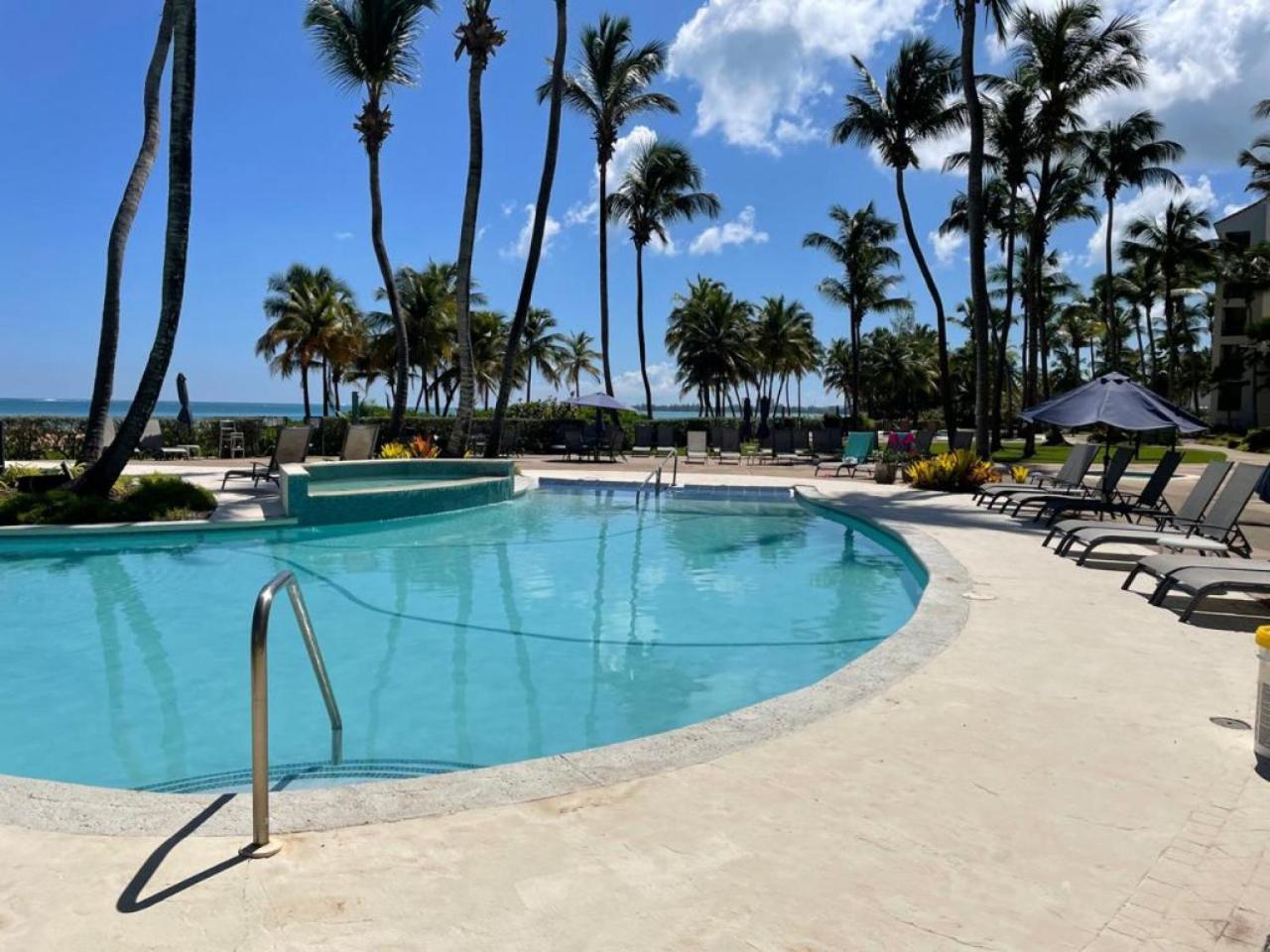 Beachfront Luxury 2 Bedroom At Wyndham Rio Mar, Pr 卢基约 外观 照片